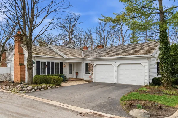 $629,000 | 2 Ct Of Mohawk Valley, Lincolnshire, IL 60069