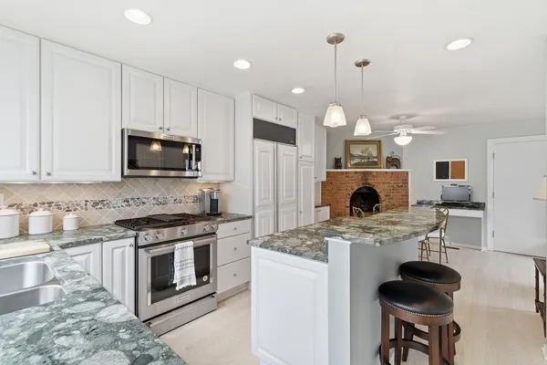 $629,000 | 2 Ct Of Mohawk Valley, Lincolnshire, IL 60069