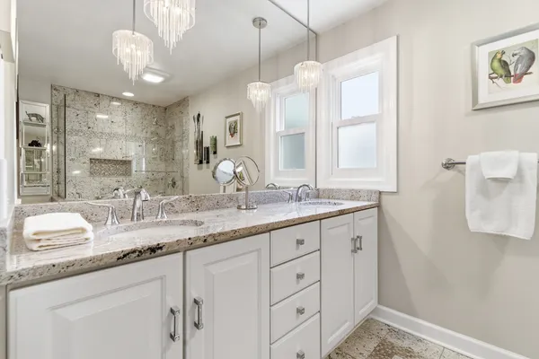 $629,000 | 2 Ct Of Mohawk Valley, Lincolnshire, IL 60069