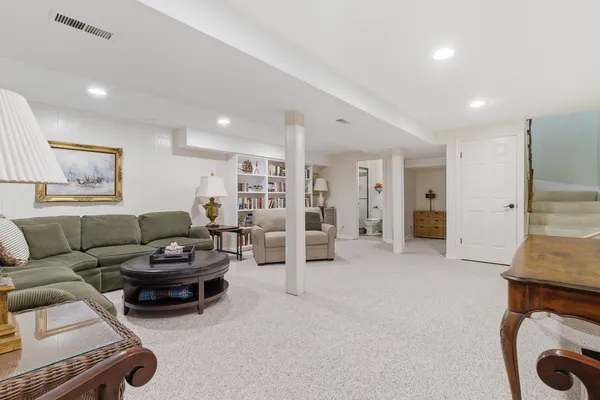 $629,000 | 2 Ct Of Mohawk Valley, Lincolnshire, IL 60069