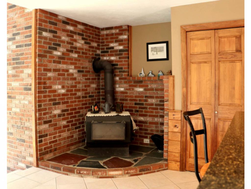 216 South Road Kensington, NH 03833 - Photo 7 of 36 Gallery Image 7