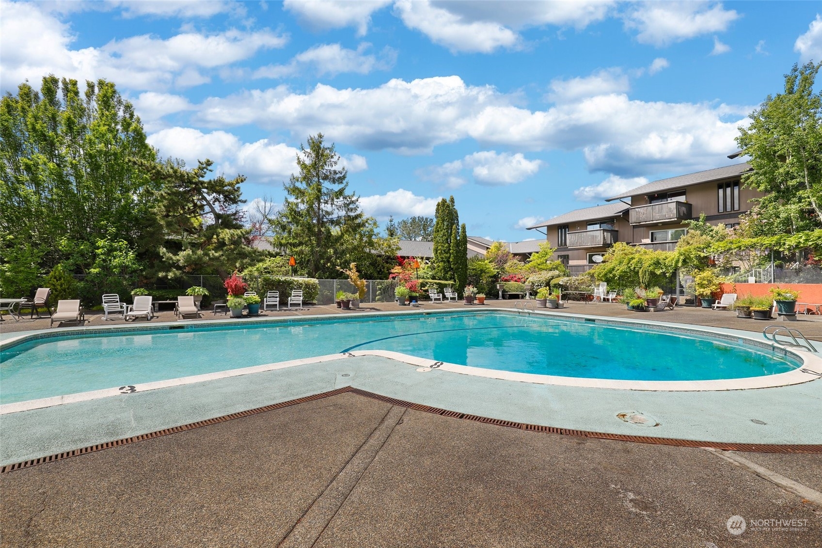 1425 South Puget Drive, Unit 308 Renton, WA 98055 - Photo 19 of 23 a view of outdoor space and yard