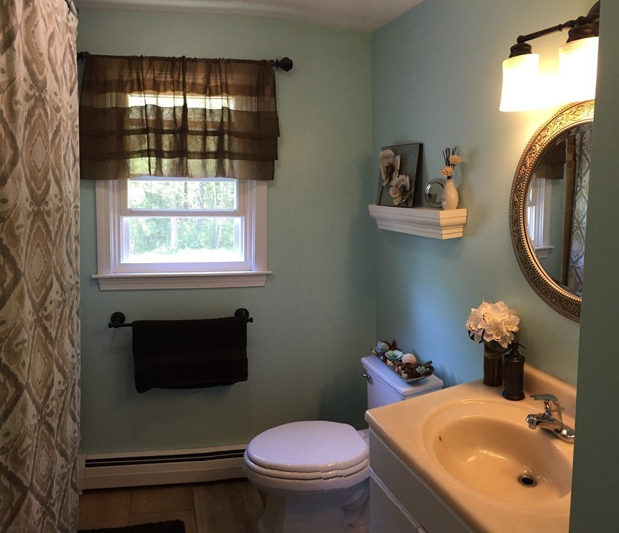 105 Pierce Street Rochester, MA 02770 - Photo 10 of 13
