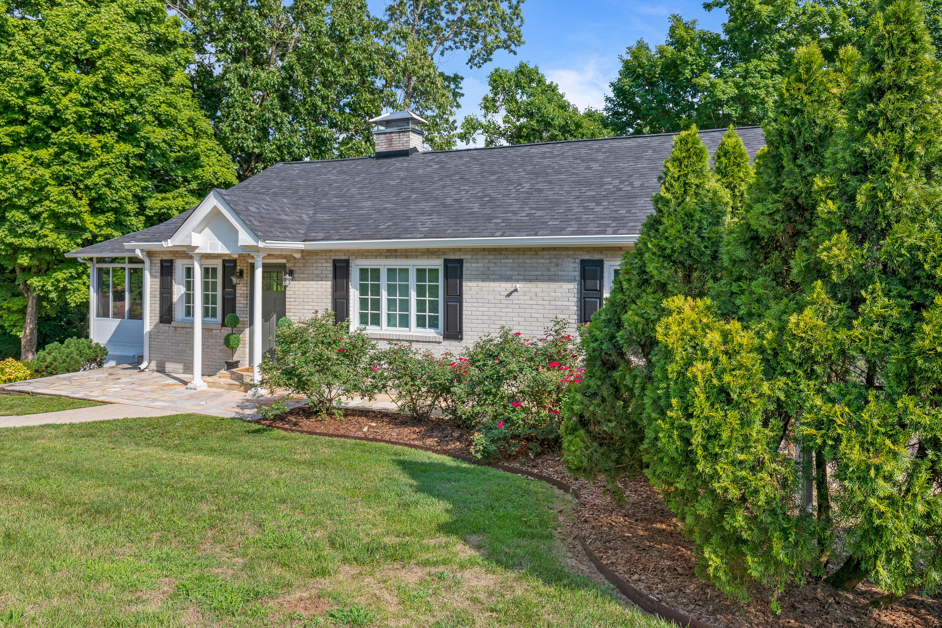 703 South Crest Road Chattanooga, TN 37404 - Photo 4 of 49 S Crest-7