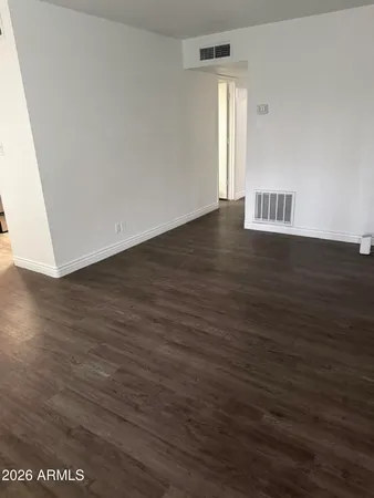 $179,900 | 1702 West Tuckey Lane, Unit 103, Phoenix, AZ 85015