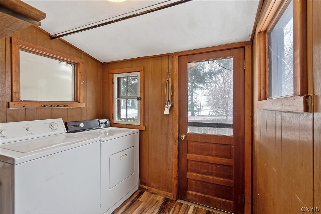 54 West 8th Street Oswego, NY 13126 - Photo 23 of 45