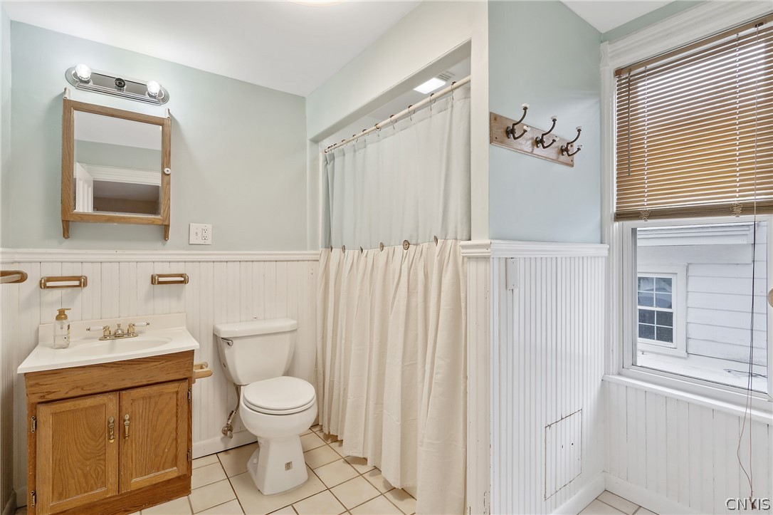 54 West 8th Street Oswego, NY 13126 - Photo 31 of 45