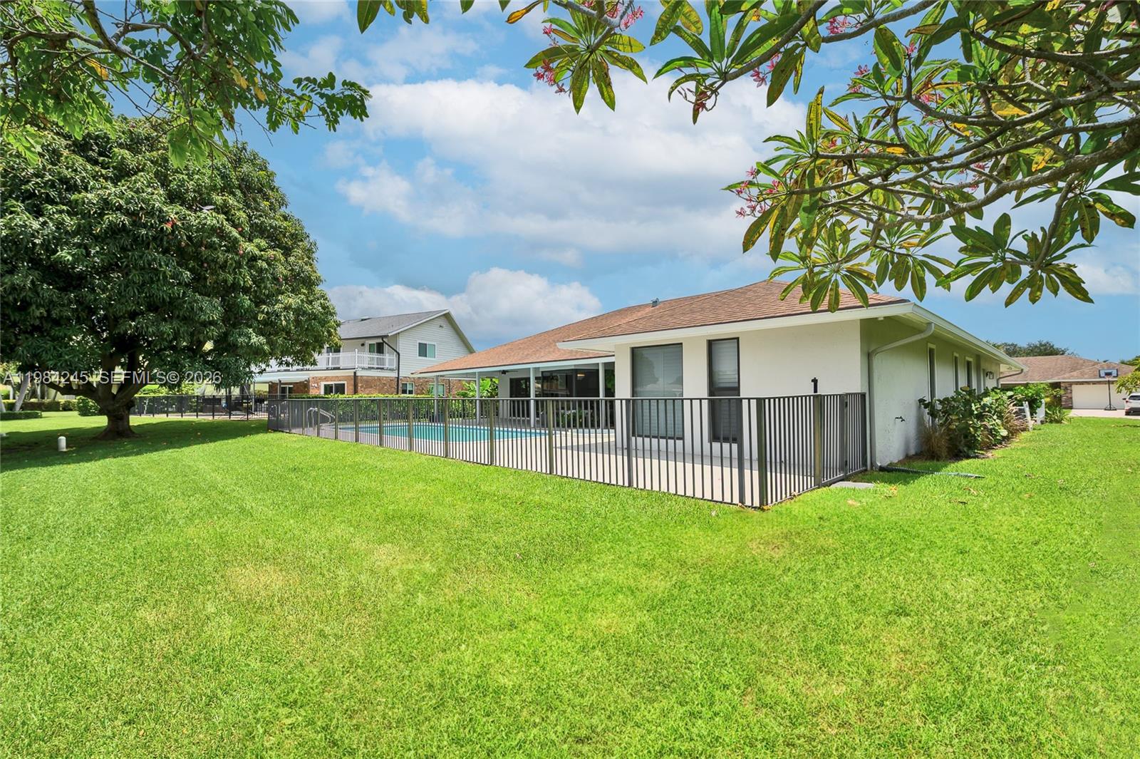 17611 Lake Park Road Boca Raton, FL 33487 - Photo 29 of 33