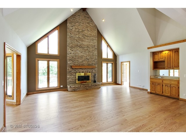 158 Helm Road Barrington Hills, IL 60010 - Photo 3 of 25