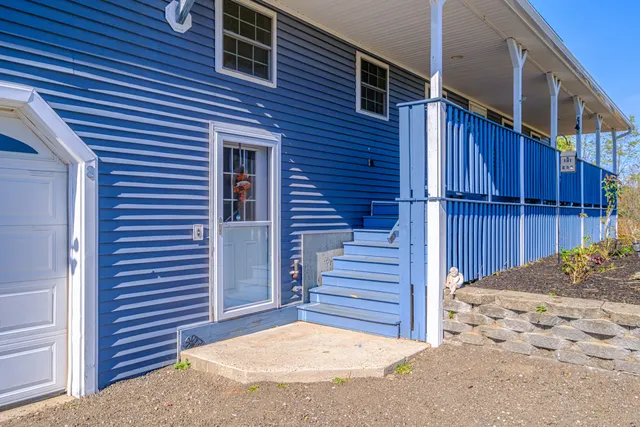 $550,000 | 8 Mikes Way, Limington, ME 04049