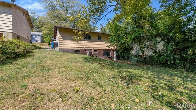 $110,000 | 10062 Bon Oak Drive, St. Louis, MO 63136