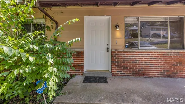 $110,000 | 10062 Bon Oak Drive, St. Louis, MO 63136