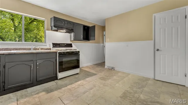 $110,000 | 10062 Bon Oak Drive, St. Louis, MO 63136