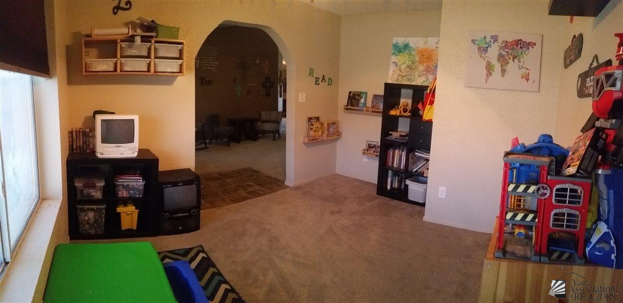 7687 East 40th Road Yuma, AZ 85365 - Photo 6 of 13 Gallery Image 6