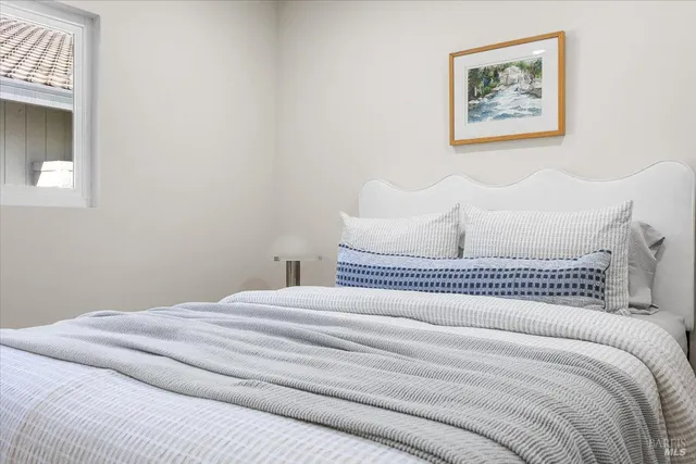 $945,000 | 1158 Hillside Drive, Healdsburg, CA 95448