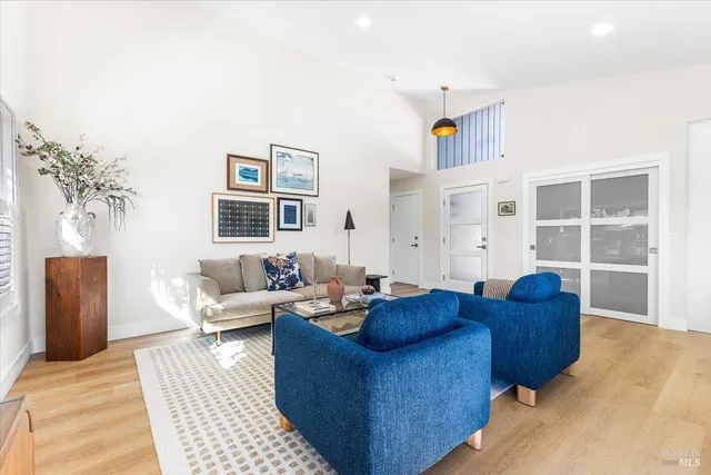 $945,000 | 1158 Hillside Drive, Healdsburg, CA 95448