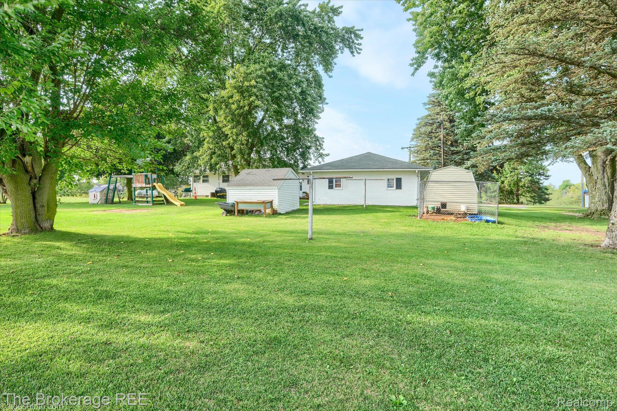 4096 East Frances Road Mount Morris, MI 48458 - Photo 5 of 59 06-Housefoto_DSCF1413-HDR(3).jpg