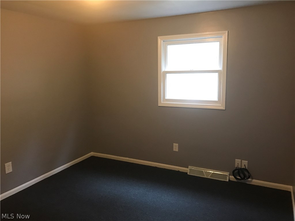 1910 Stepney Street Niles, OH 44446 - Photo 14 of 35