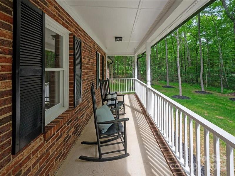 300 Hugh Crocker Road Matthews, NC 28104 - Photo 3 of 40 Gallery Image 3
