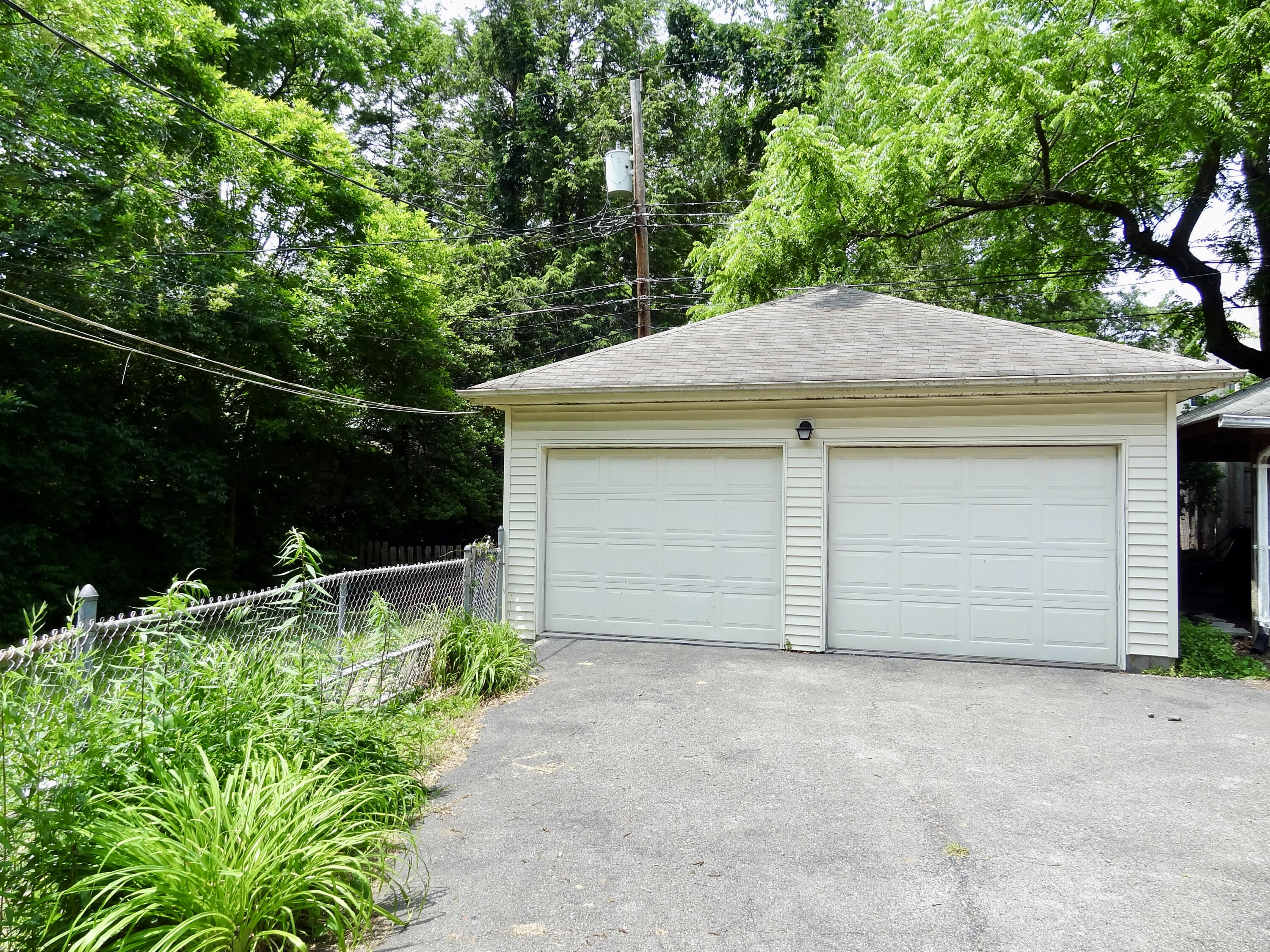 225-227 Sycamore Road Lexington, KY 40502 - Photo 6 of 80 8BB185AC-0A84-4ED2-9772-B430631FF4C9_1_2