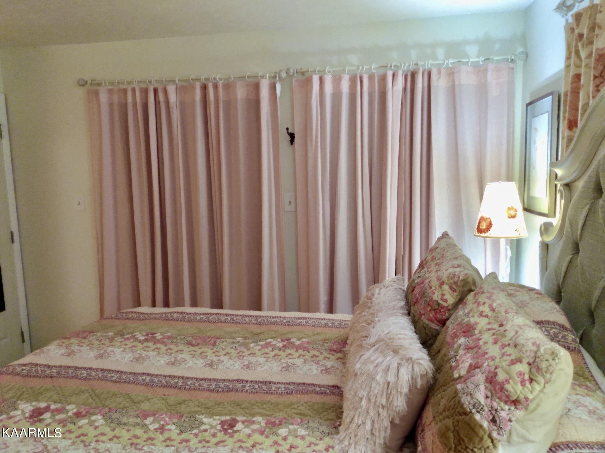 52 Outer Drive Oak Ridge, TN 37830 - Photo 25 of 40 mainBed2