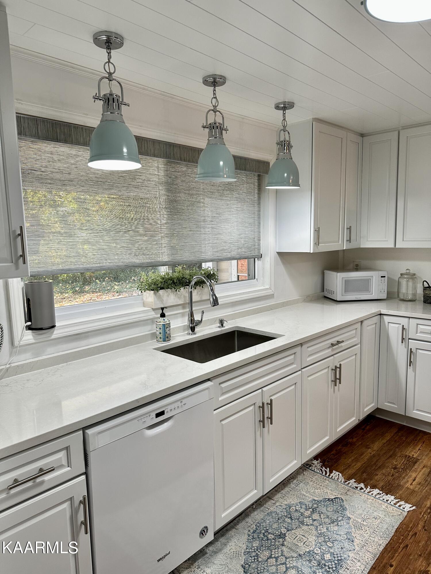 52 Outer Drive Oak Ridge, TN 37830 - Photo 10 of 40 Kitchen3
