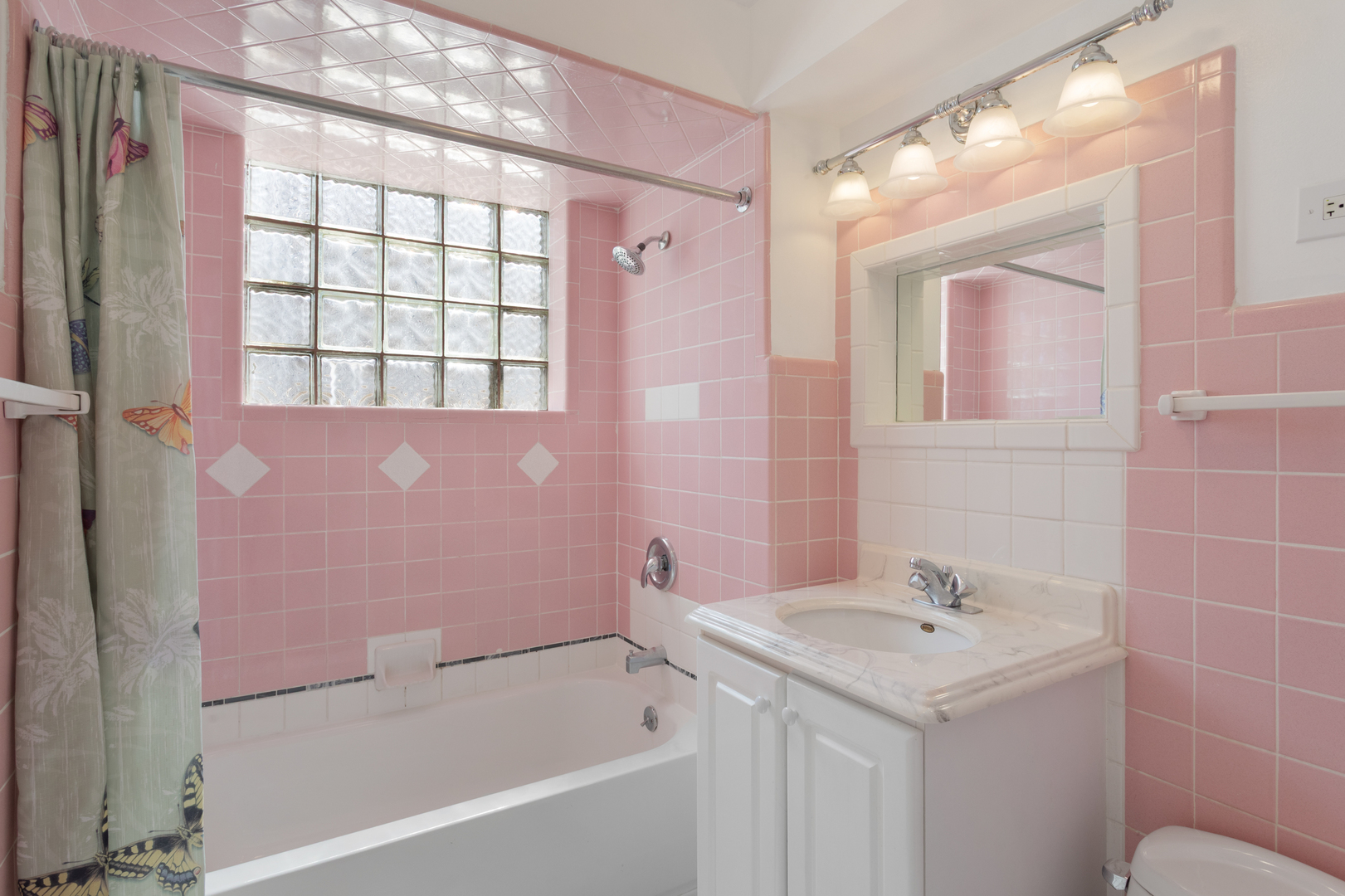 3843 West Addison Street Chicago, IL 60618 - Photo 26 of 41