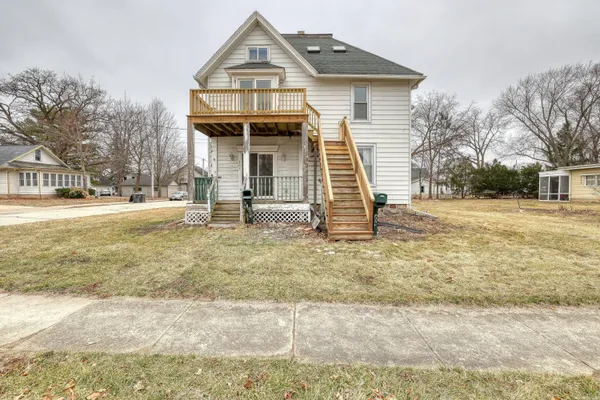 $279,900 | 301 Pleasant Street, Unit 303, Mukwonago, WI 53149