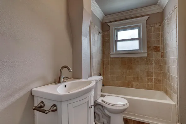 $279,900 | 301 Pleasant Street, Unit 303, Mukwonago, WI 53149