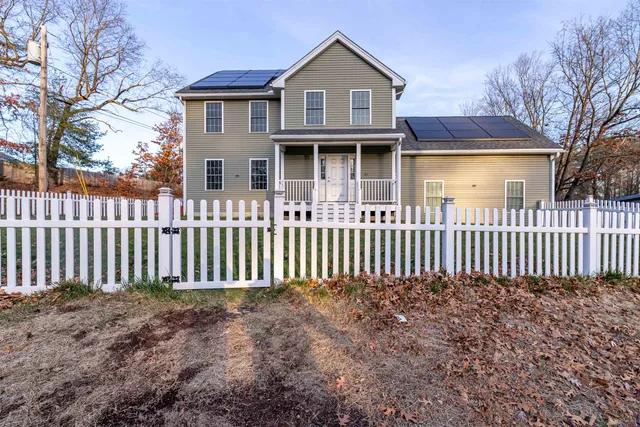 $620,000 | 29 Derry Road, Hudson, NH 03051