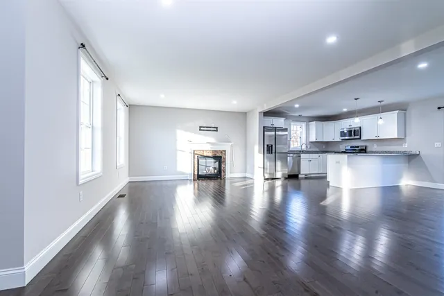 $620,000 | 29 Derry Road, Hudson, NH 03051