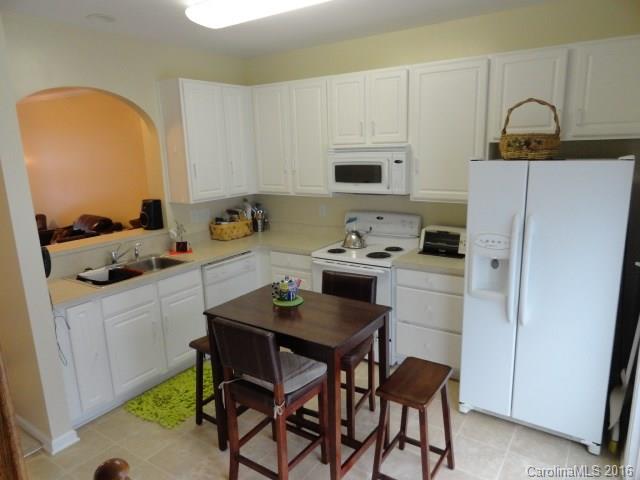824 Gentlewinds Court, Unit 824 Fort Mill, SC 29708 - Photo 5 of 11 Gallery Image 5