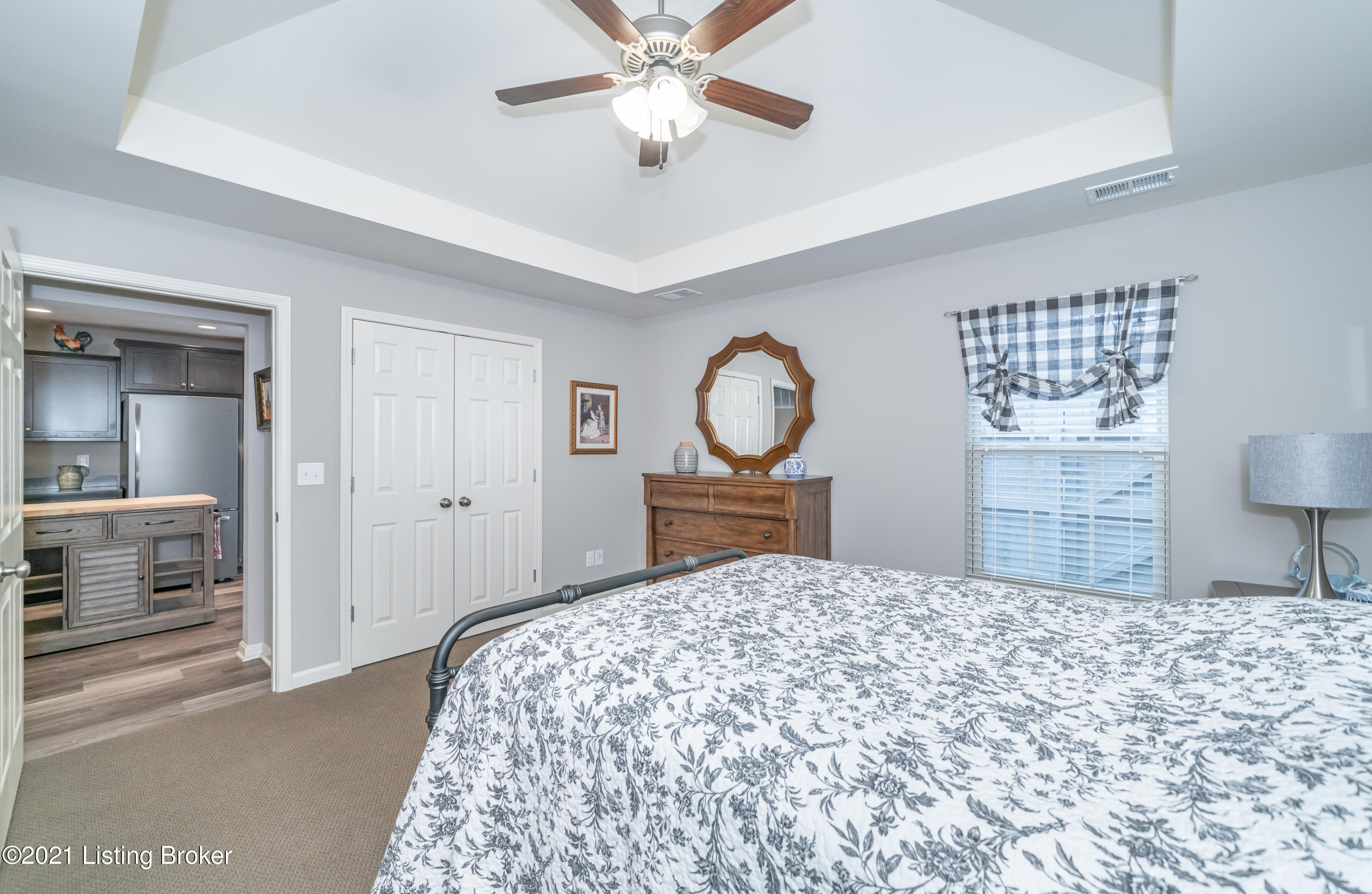 6532 Renate Road Louisville, KY 40291 - Photo 16 of 28 6532 Renate Rd L-9