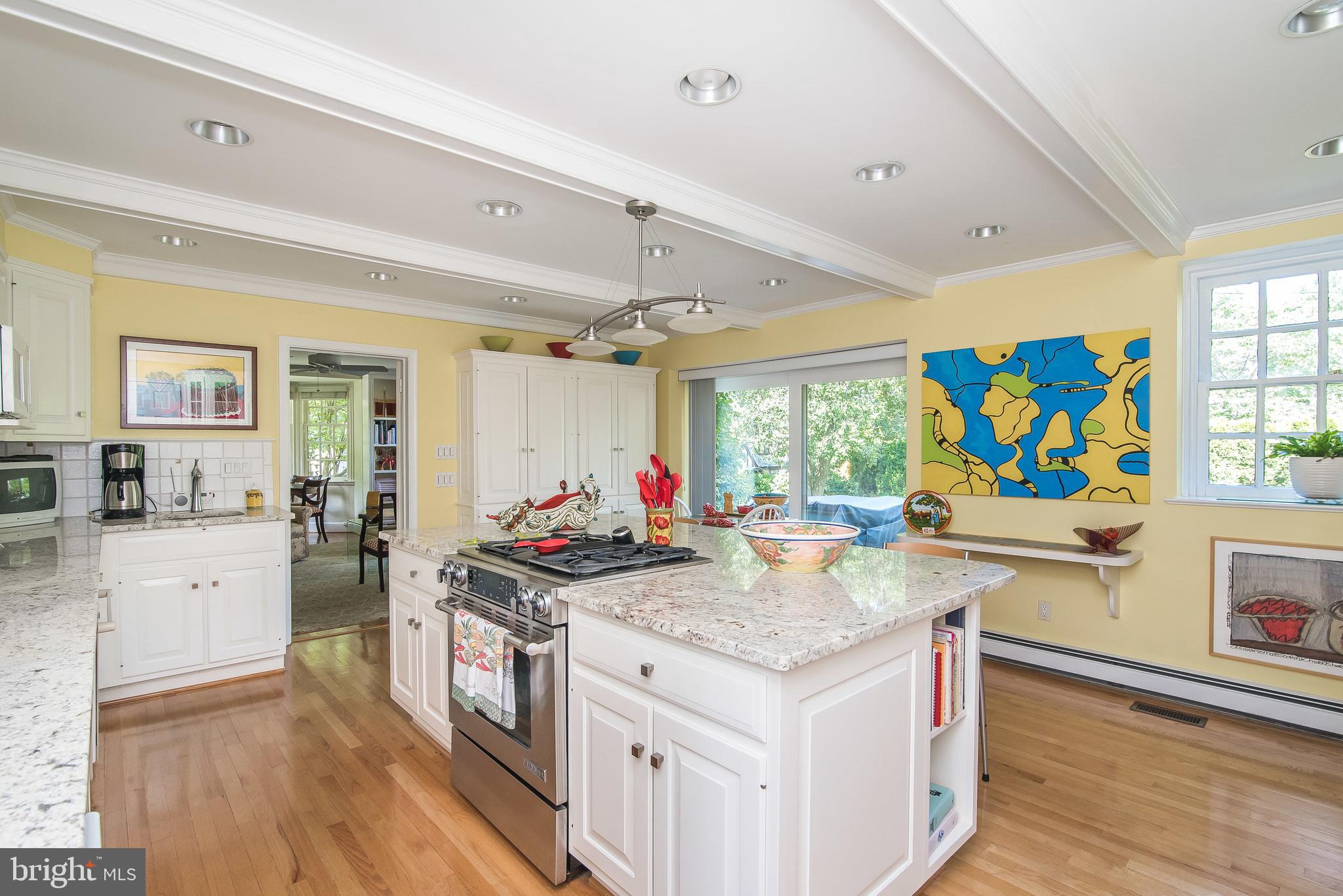 217 Paddington Road Baltimore, MD 21212 - Photo 24 of 70 Eat-in Kitchen