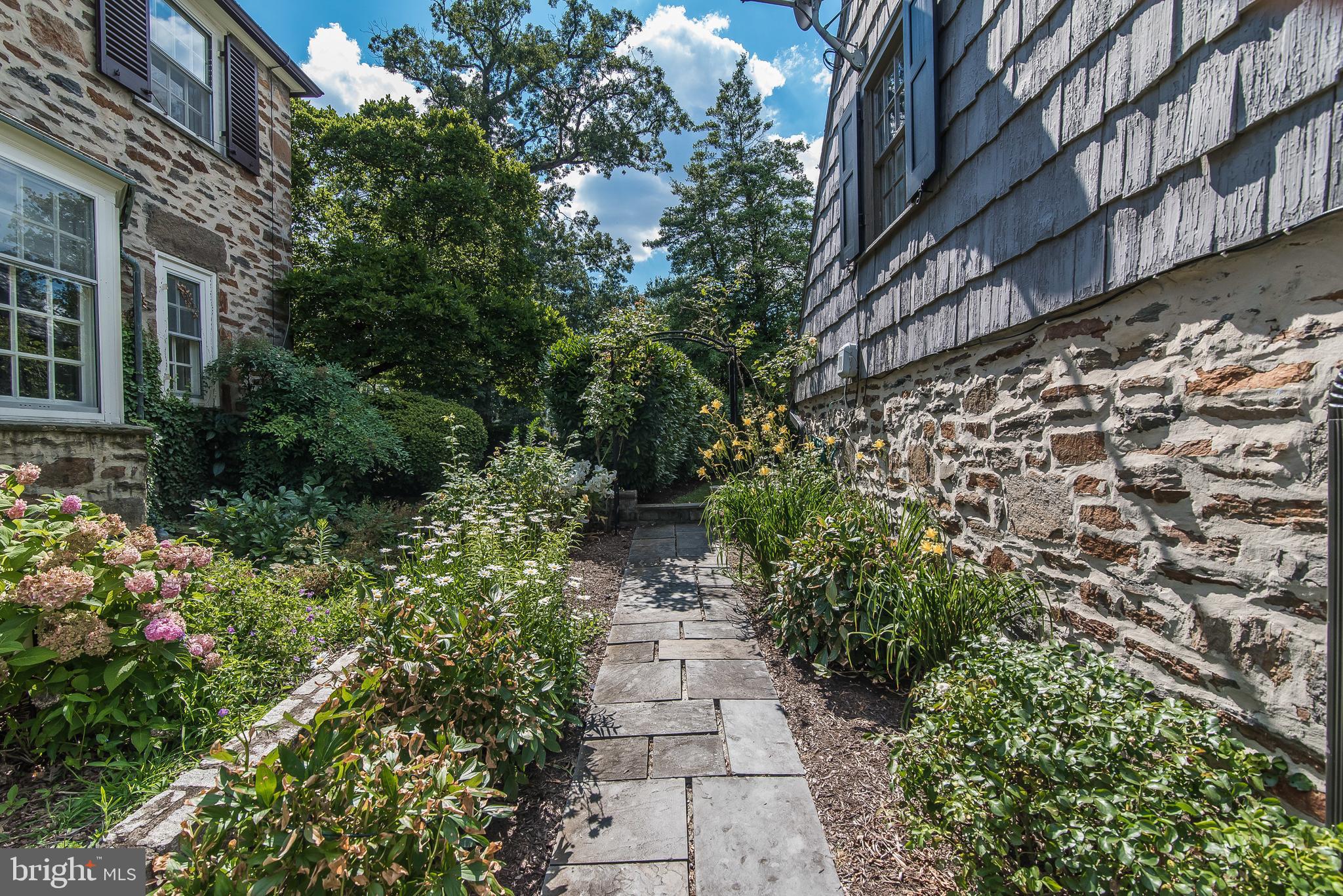 217 Paddington Road Baltimore, MD 21212 - Photo 53 of 70 Pathway
