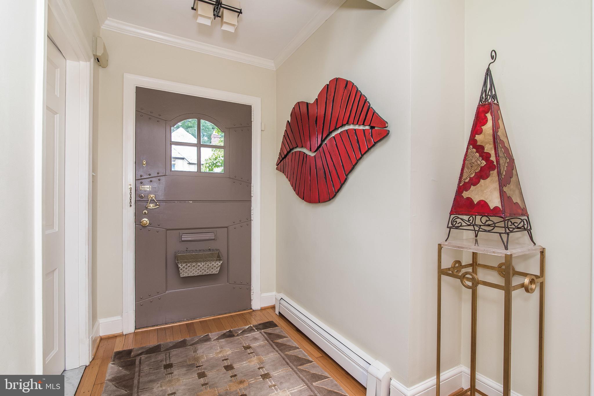 217 Paddington Road Baltimore, MD 21212 - Photo 7 of 70 Foyer