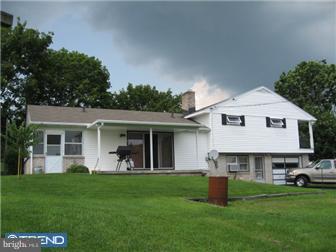 44 Mast Road Oley, PA 19547 - Photo 4 of 12 Exterior Back