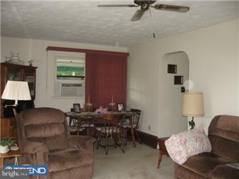 44 Mast Road Oley, PA 19547 - Photo 8 of 12 Living Room