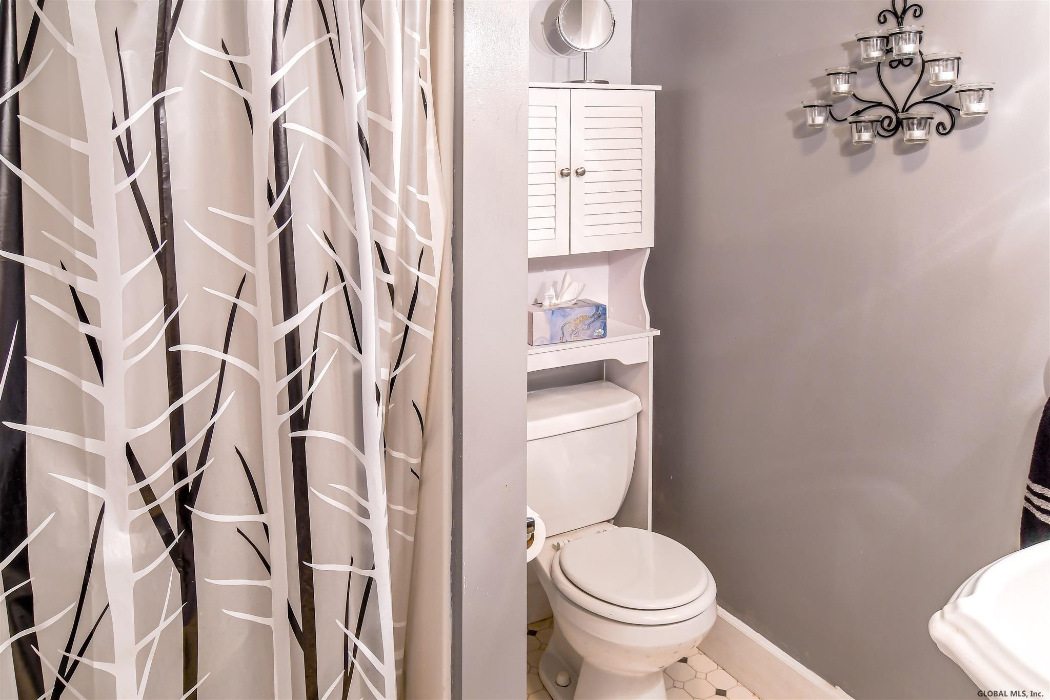 994 Hoosick Road Troy, NY 12180 - Photo 27 of 36 Photo 27