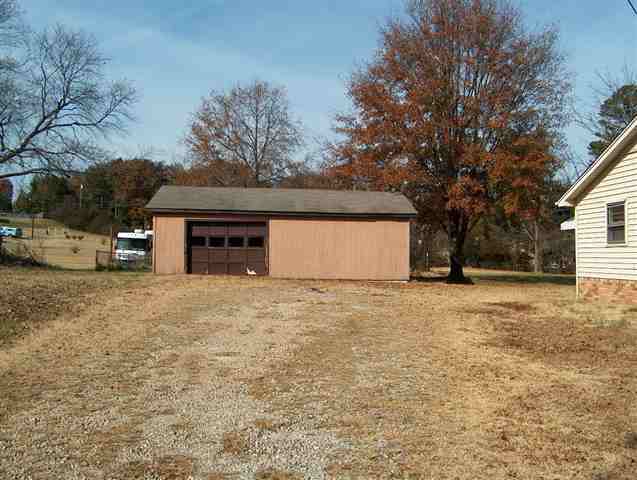 942 Pope Field Road Easley, SC 29642 - Photo 13 of 15 Gallery Image 13