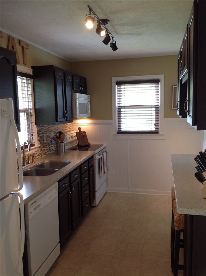 3118 West Torquay Road Muncie, IN 47304 - Photo 6 of 8