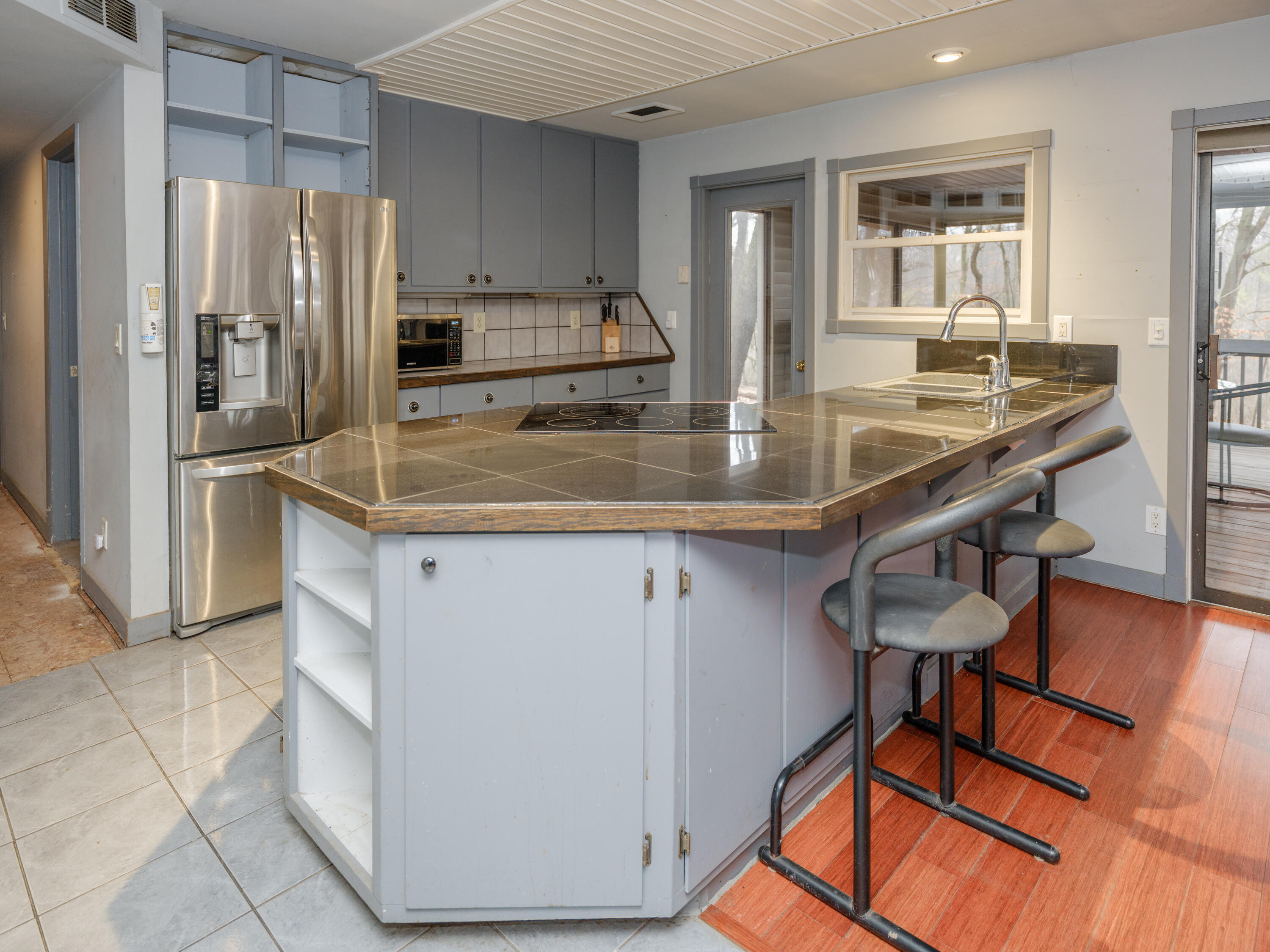 22431 Paulson Road Gobles, MI 49055 - Photo 7 of 32 22431 Paulson Rd-107