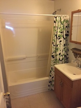 77 Prospect Street Springfield, MA 01107 - Photo 5 of 5 Gallery Image 5