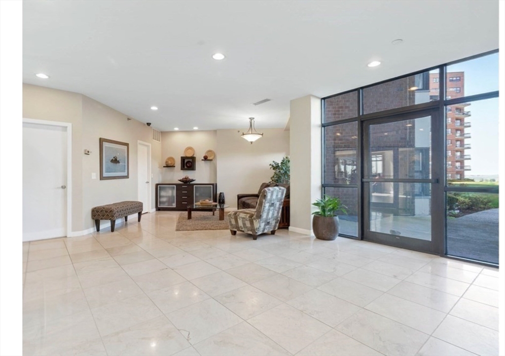 1 Seal Harbor Road, Unit 701 Winthrop, MA 02152 - Photo 15 of 20