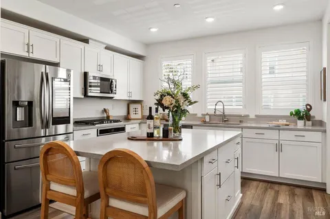 $950,000 | 13 Idro Way, Novato, CA 94945