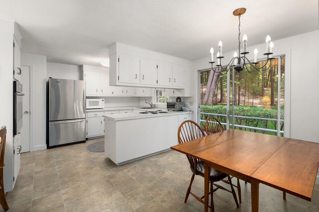 14 Hickory Hill Road Wayland, MA 01778 - Photo 9 of 32 Gallery Image 9