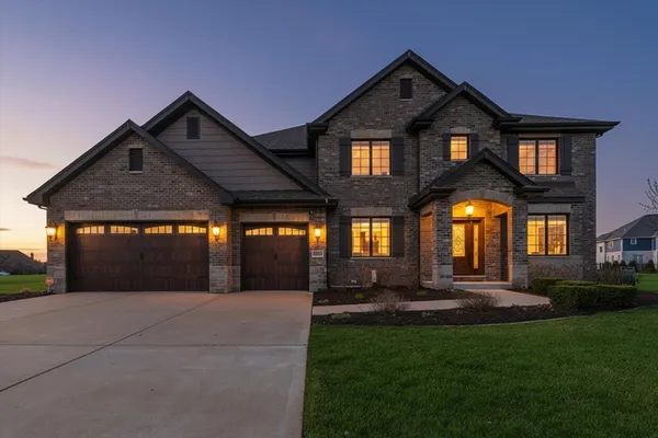 $899,900 | 8613 High Stone Way, Frankfort, IL 60423