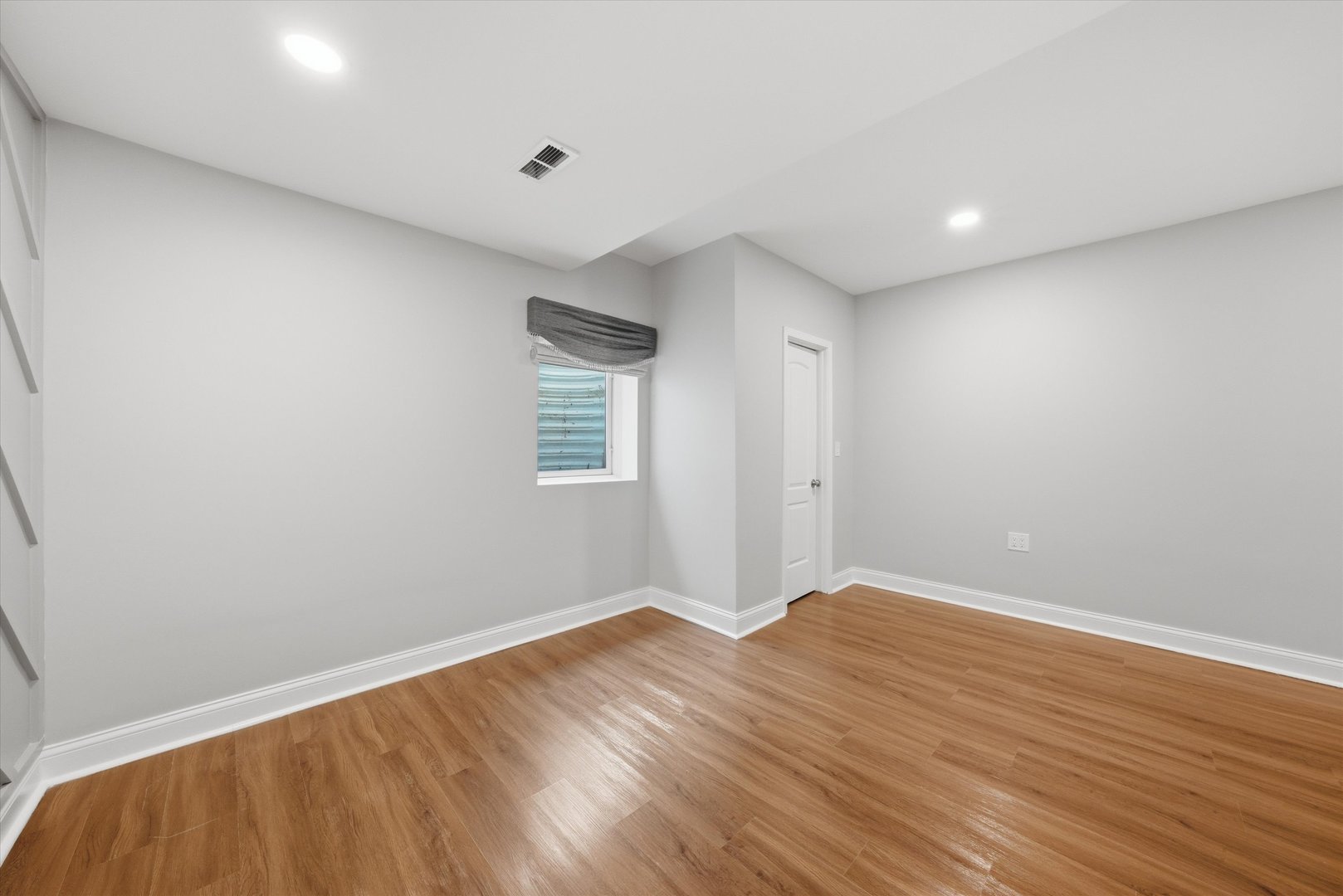 8613 High Stone Way Frankfort, IL 60423 - Photo 43 of 57 a view of room with wooden floor and fan