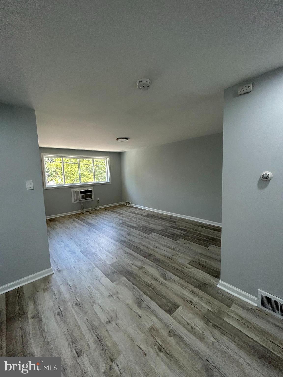 310 Burmont Road Drexel Hill, PA 19026 - Photo 3 of 15 Living Rm