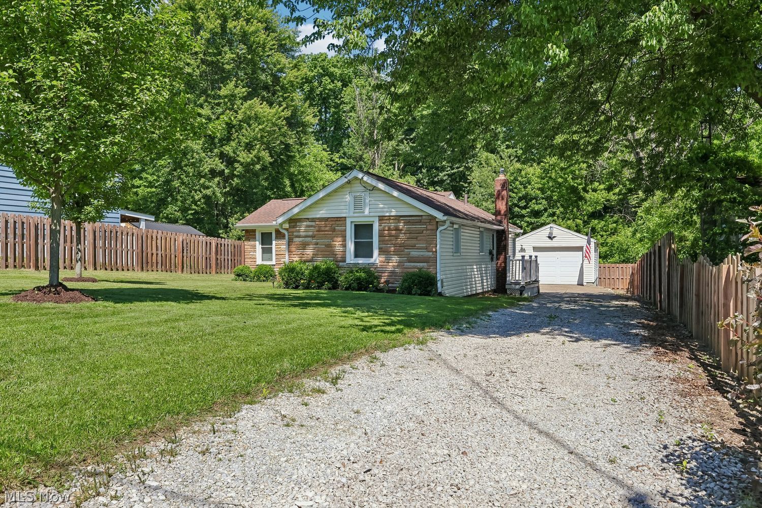 240 South Hickin Street Rittman, OH 44270 - Photo 3 of 37